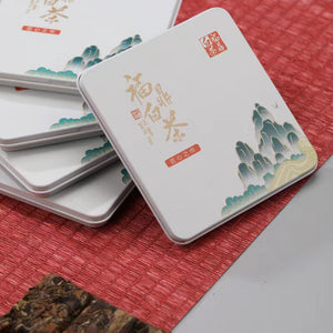 Fuding white tea small square slices 2018 Shoumei old white tea 1 piece 6 small boxes are easy to carry